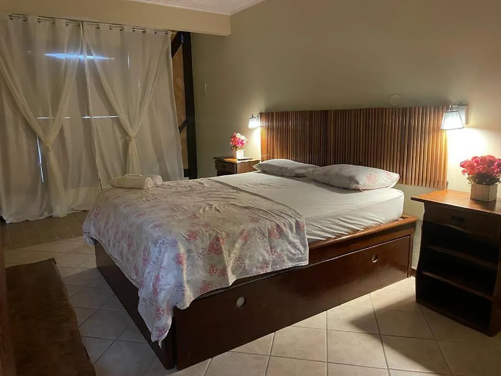 Alojamento de Acomodação e Pequeno-almoço Casa Do Leao Suites Arraial do Cabo Brasil